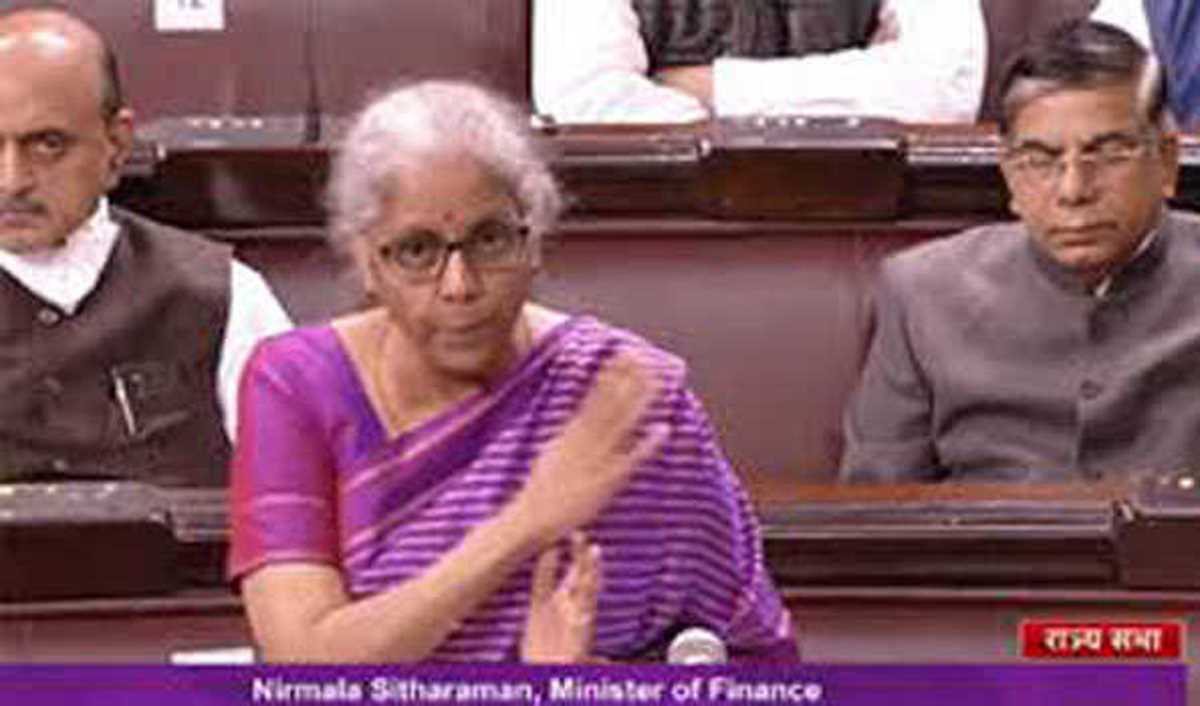 बजट 2023 : मोबाइल फोन हुए सस्ते, आभूषण महंगे